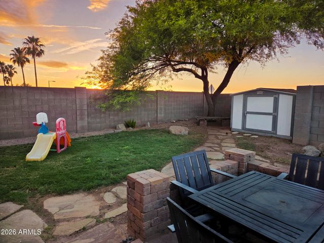 4696 E Meadow Lark Way, San Tan Valley, AZ 85140