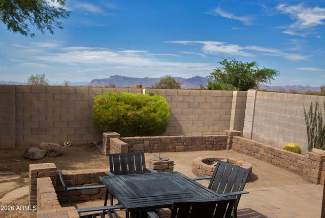4696 E Meadow Lark Way, San Tan Valley, AZ 85140