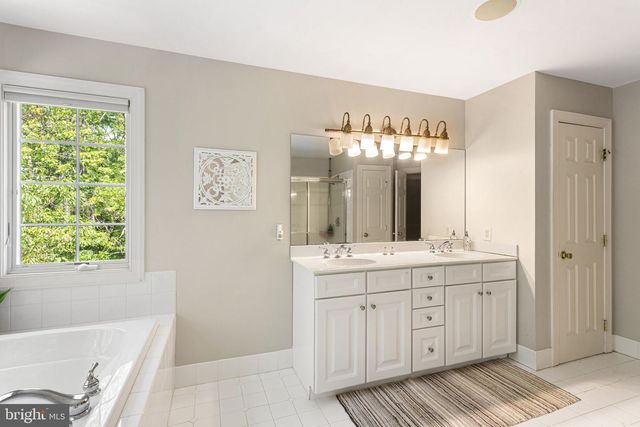 361 MALIN RD, Newtown Square, PA 19073