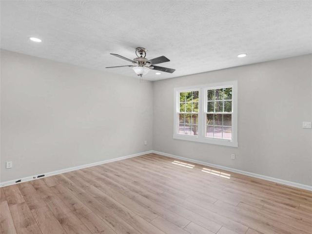 138 Hudson Bridge Court, Stockbridge, GA 30281