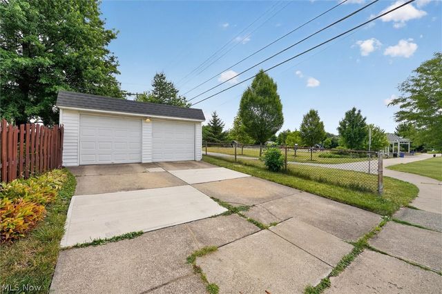 3862 Silsby Road, University Heights, OH 44118
