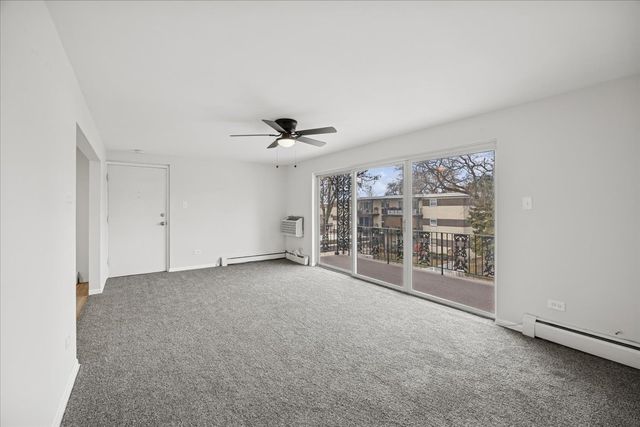 935 S 8th Avenue 5, La Grange, IL 60525