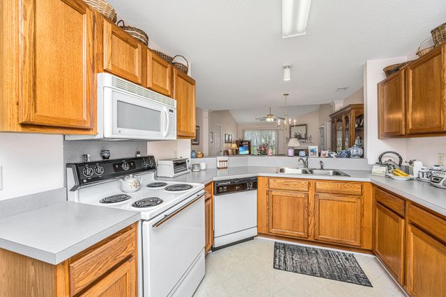 218 Dupont Way, Summerville, SC 29485