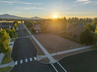 789 S Birch Street, Sisters, OR 97759