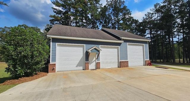 1071 Mose Ware Road, Ozark, AL 36360