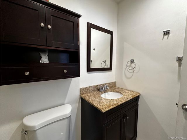 79 Bailey Court 79, Middle Island, NY 11953