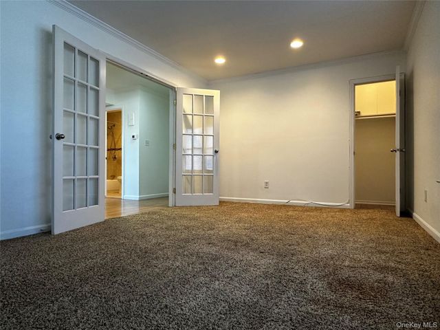 79 Bailey Court 79, Middle Island, NY 11953