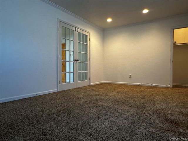 79 Bailey Court 79, Middle Island, NY 11953