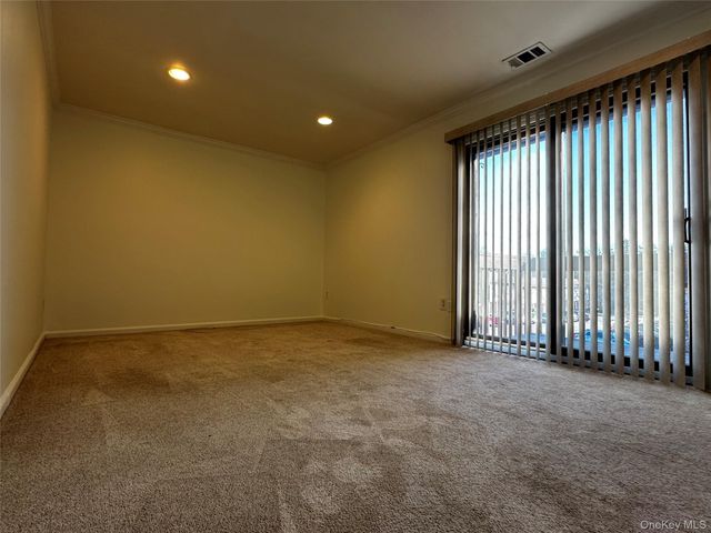 79 Bailey Court 79, Middle Island, NY 11953