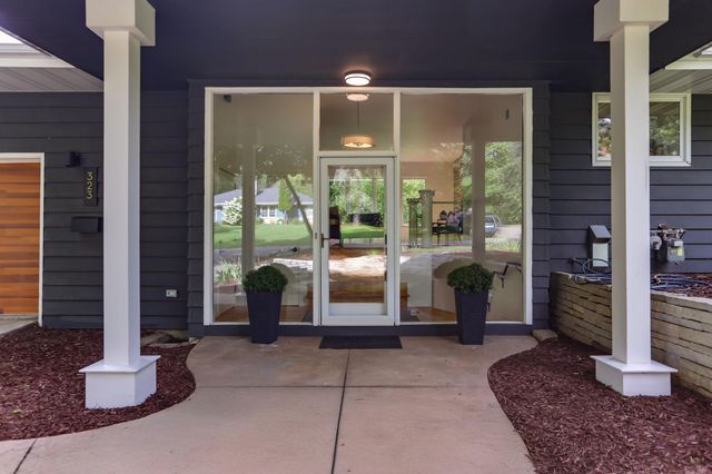 323 Burntside Drive, Golden Valley, MN 55422