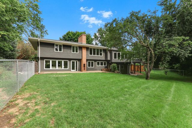 323 Burntside Drive, Golden Valley, MN 55422