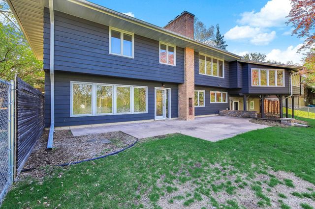323 Burntside Drive, Golden Valley, MN 55422