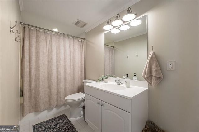 2020 Davis Island, Alpharetta, GA 30004