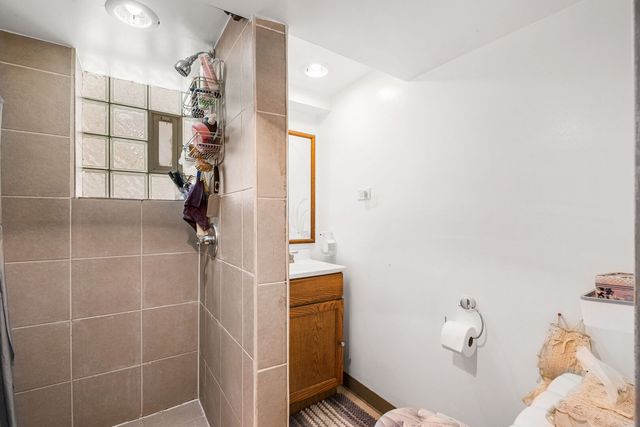136 Callan Avenue, Evanston, IL 60202