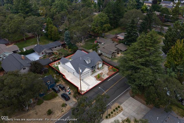 48 Black Oak Drive, Medford, OR 97504