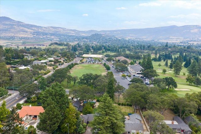 48 Black Oak Drive, Medford, OR 97504