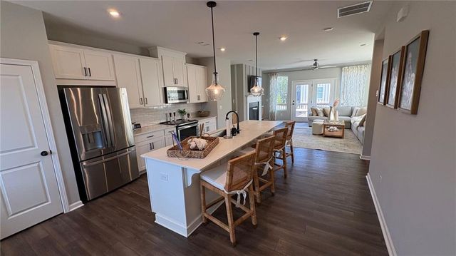 600 Tiller Way, Acworth, GA 30102