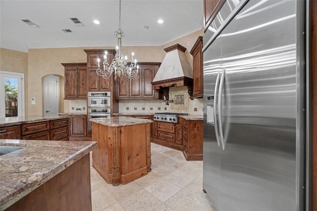 15611 Oyster Cove Drive, Sugar Land, TX 77478