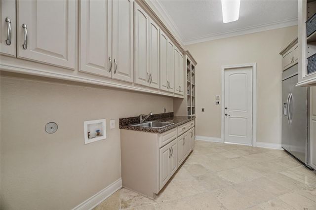 15611 Oyster Cove Drive, Sugar Land, TX 77478