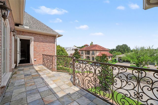 15611 Oyster Cove Drive, Sugar Land, TX 77478