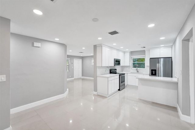 1423 Garfield Street, Hollywood, FL 33020