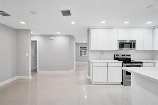 1423 Garfield Street, Hollywood, FL 33020