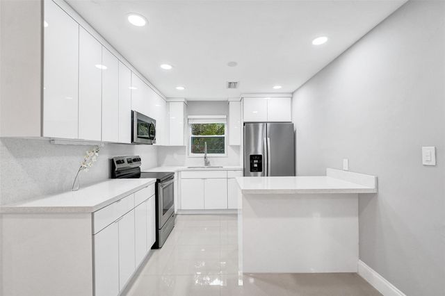 1423 Garfield Street, Hollywood, FL 33020