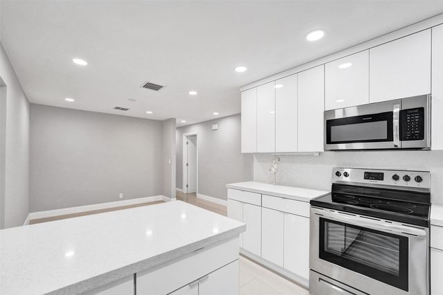 1423 Garfield Street, Hollywood, FL 33020