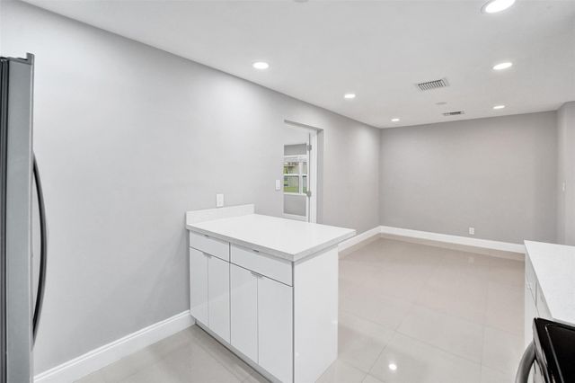 1423 Garfield Street, Hollywood, FL 33020