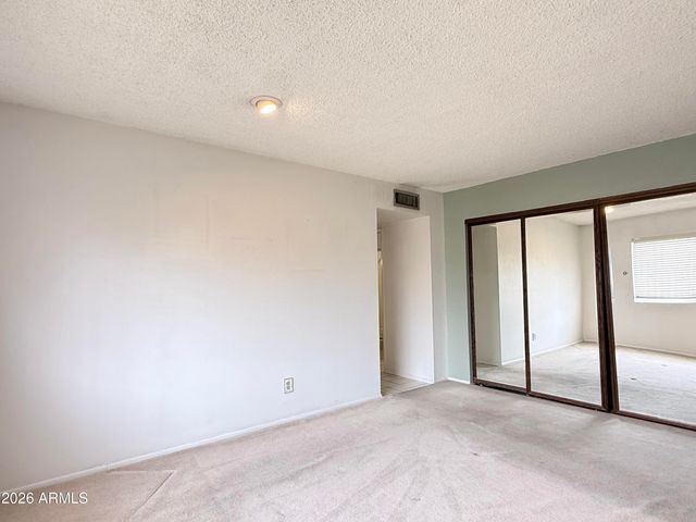 4525 W GARDENIA Avenue, Glendale, AZ 85301