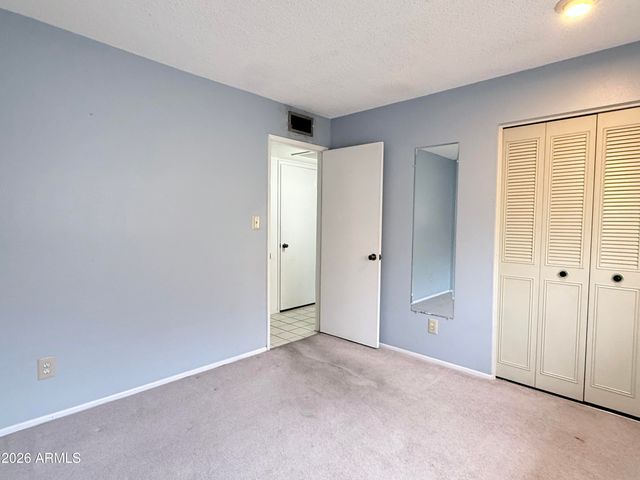 4525 W GARDENIA Avenue, Glendale, AZ 85301