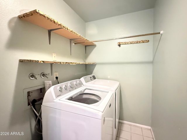 4525 W GARDENIA Avenue, Glendale, AZ 85301