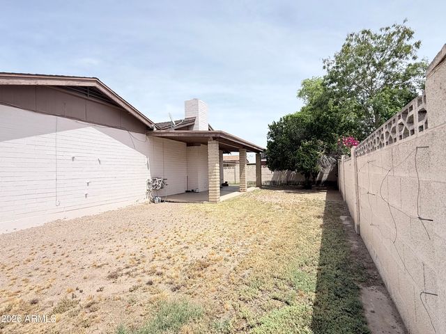 4525 W GARDENIA Avenue, Glendale, AZ 85301
