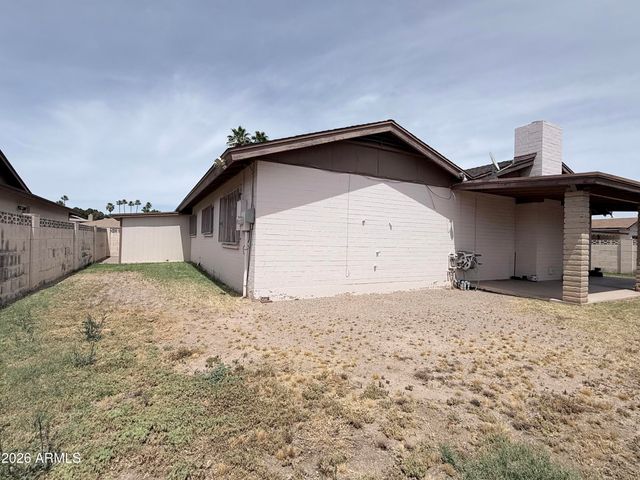 4525 W GARDENIA Avenue, Glendale, AZ 85301
