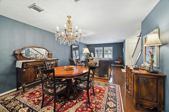 714 Redwing Place Drive, Houston, TX 77009