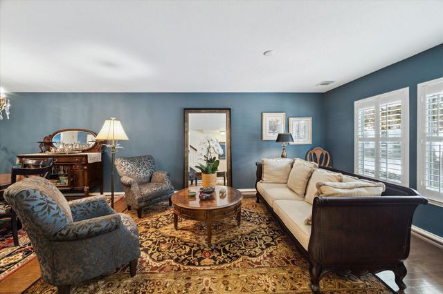 714 Redwing Place Drive, Houston, TX 77009