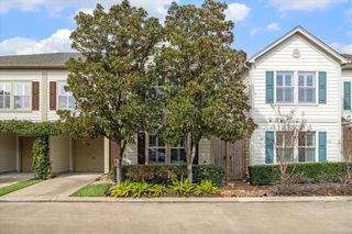 714 Redwing Place Drive, Houston, TX 77009
