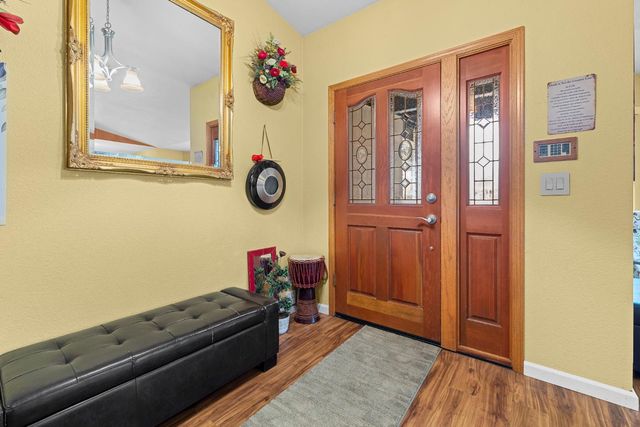 5301 Fairway Dr, Rocklin, CA 95677