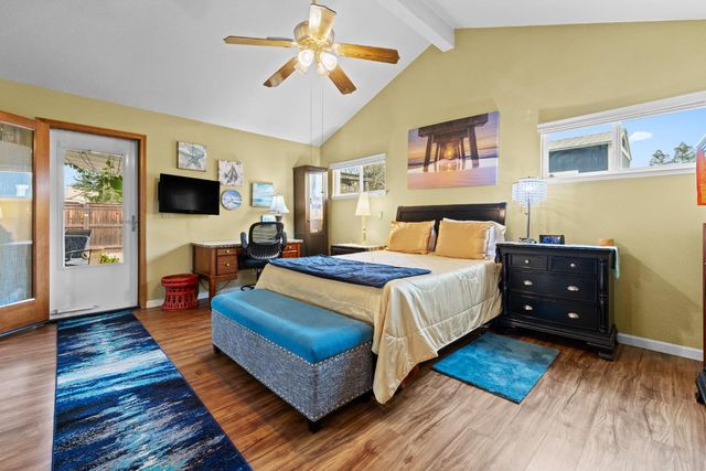 5301 Fairway Dr, Rocklin, CA 95677