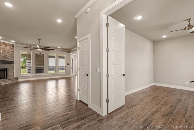 2920 Crosscreek Drive, Oologah, OK 74053