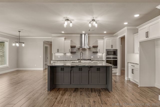 2920 Crosscreek Drive, Oologah, OK 74053