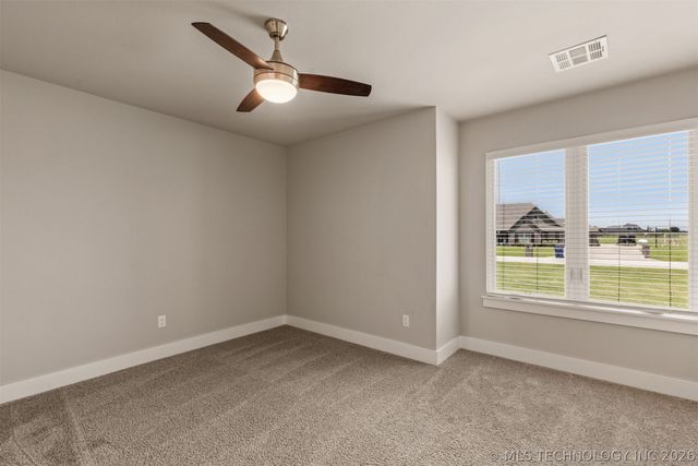 2920 Crosscreek Drive, Oologah, OK 74053