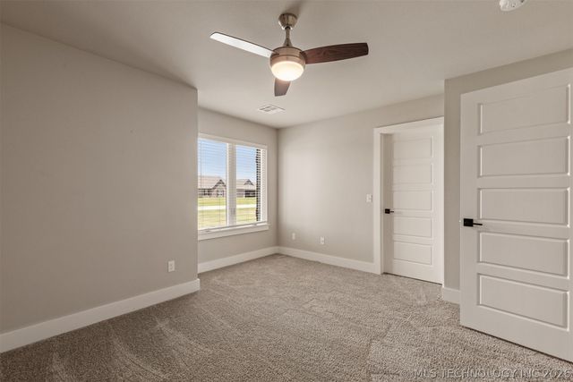 2920 Crosscreek Drive, Oologah, OK 74053