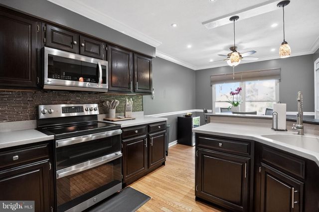 31 SHELBURNE ST, Burlington, NJ 08016