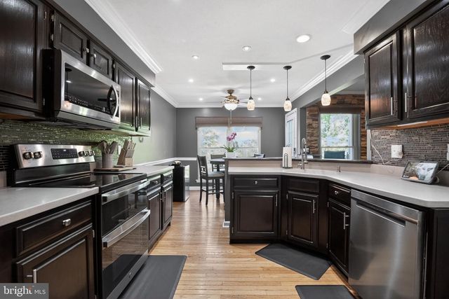 31 SHELBURNE ST, Burlington, NJ 08016