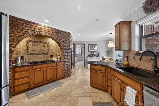 10612 E 100th Place S, Tulsa, OK 74133