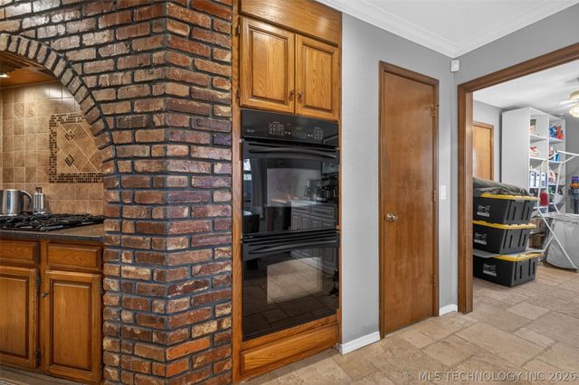 10612 E 100th Place S, Tulsa, OK 74133