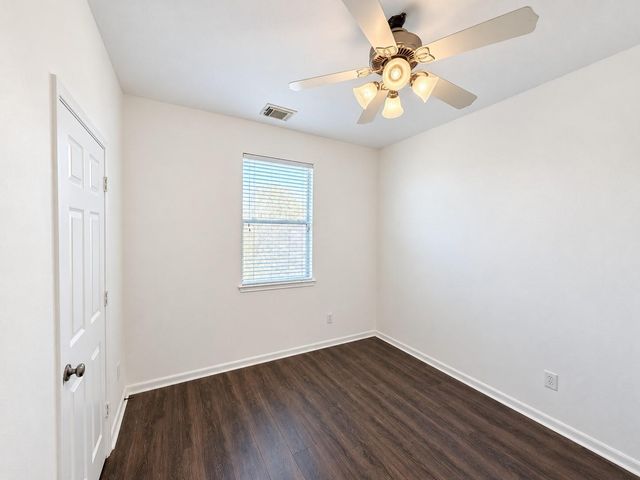 6327 Green Shoals Lane, Houston, TX 77066