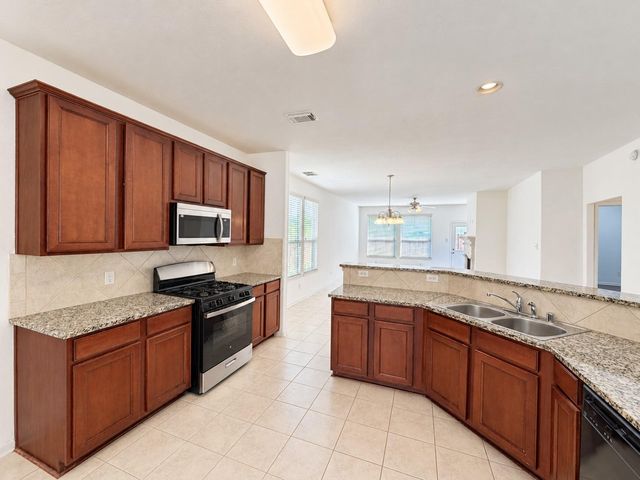 6327 Green Shoals Lane, Houston, TX 77066