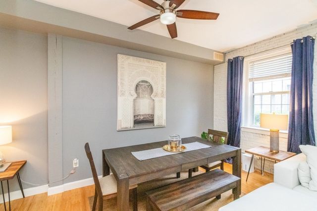 7 S Stone Mill Dr 403, Dedham, MA 02026